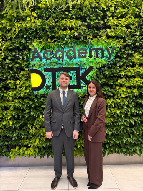 Анастасія Луук та Олександр Шумський провели корпоративне навчання для групи компаній «ДТЕК»